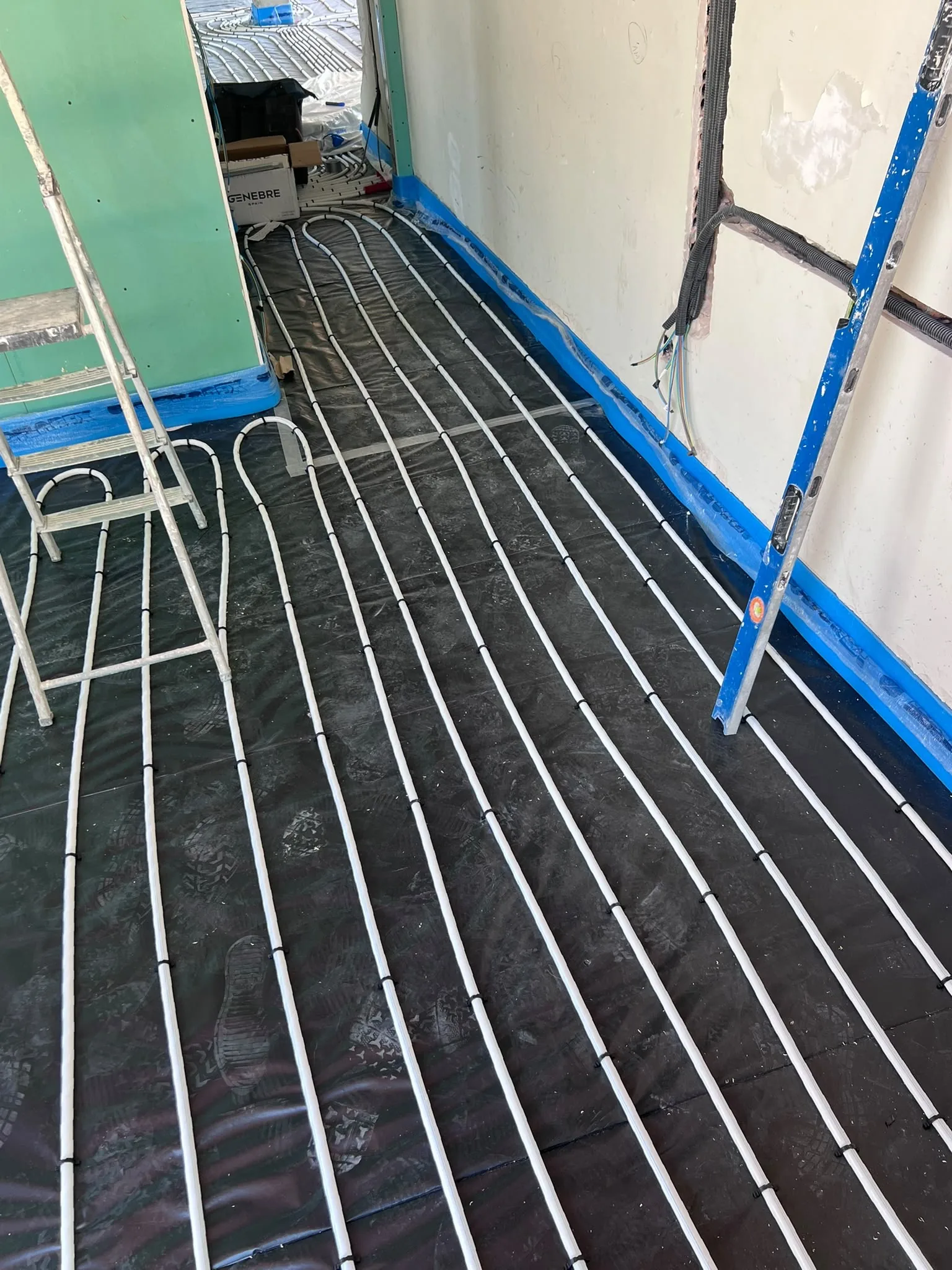 Water-based underfloor heating installation in Marbella – project photo 1