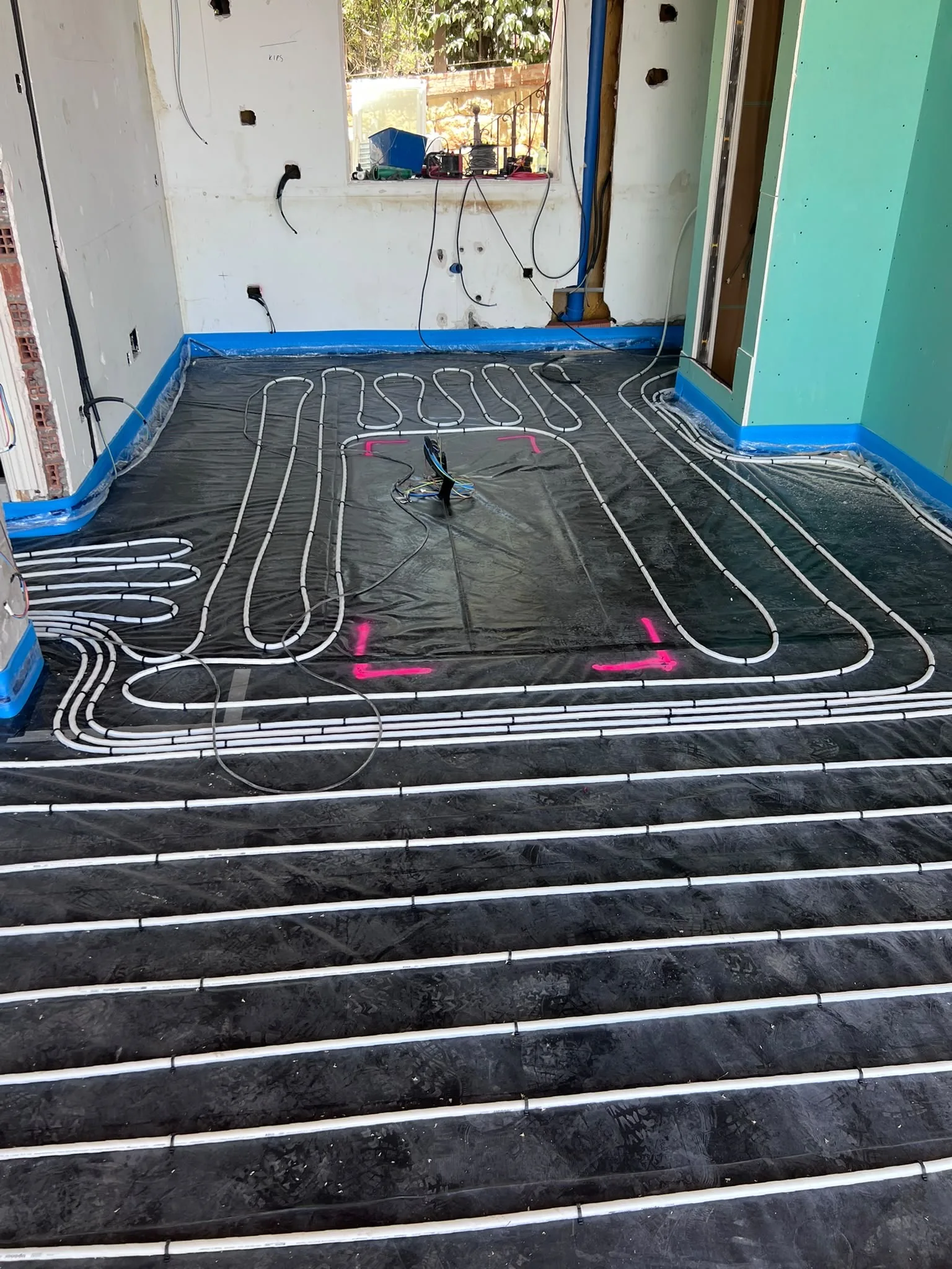 Water-based underfloor heating installation in Marbella – project photo 2