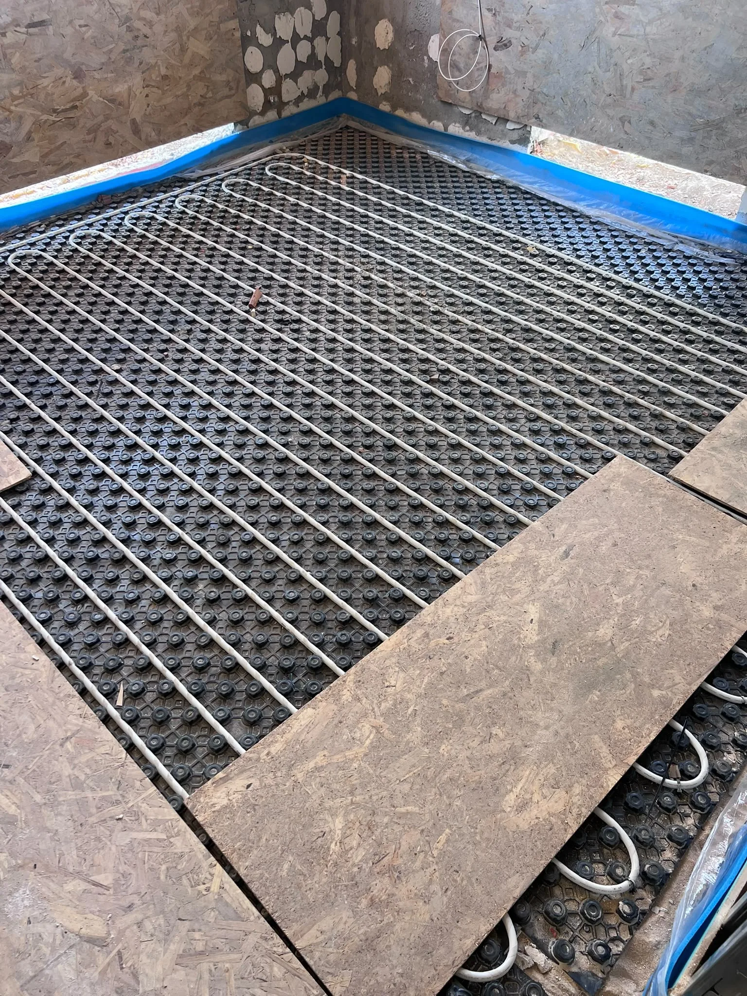 Water-based underfloor heating installation in Marbella – project photo 3
