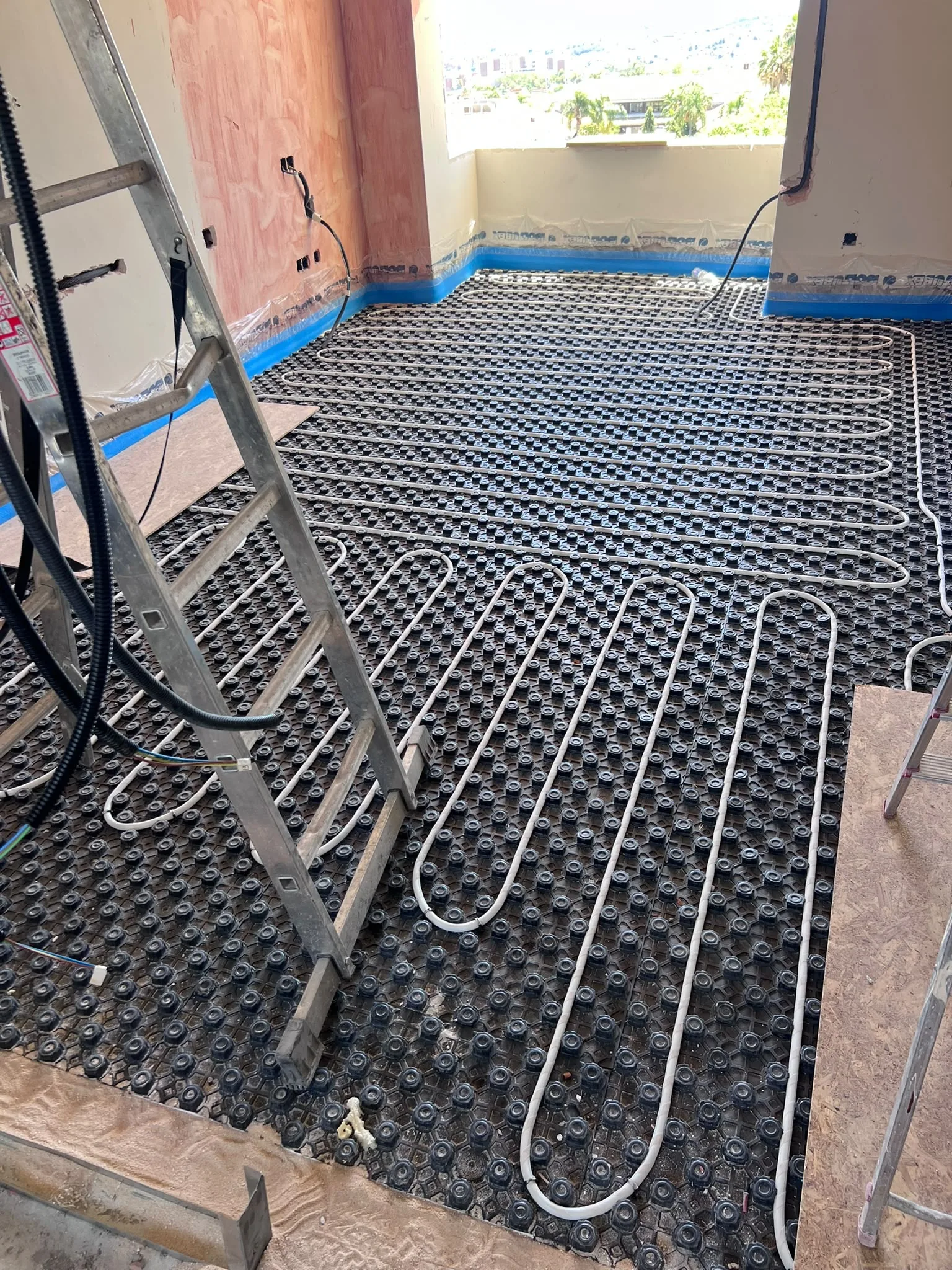 Water-based underfloor heating installation in Marbella – project photo 11