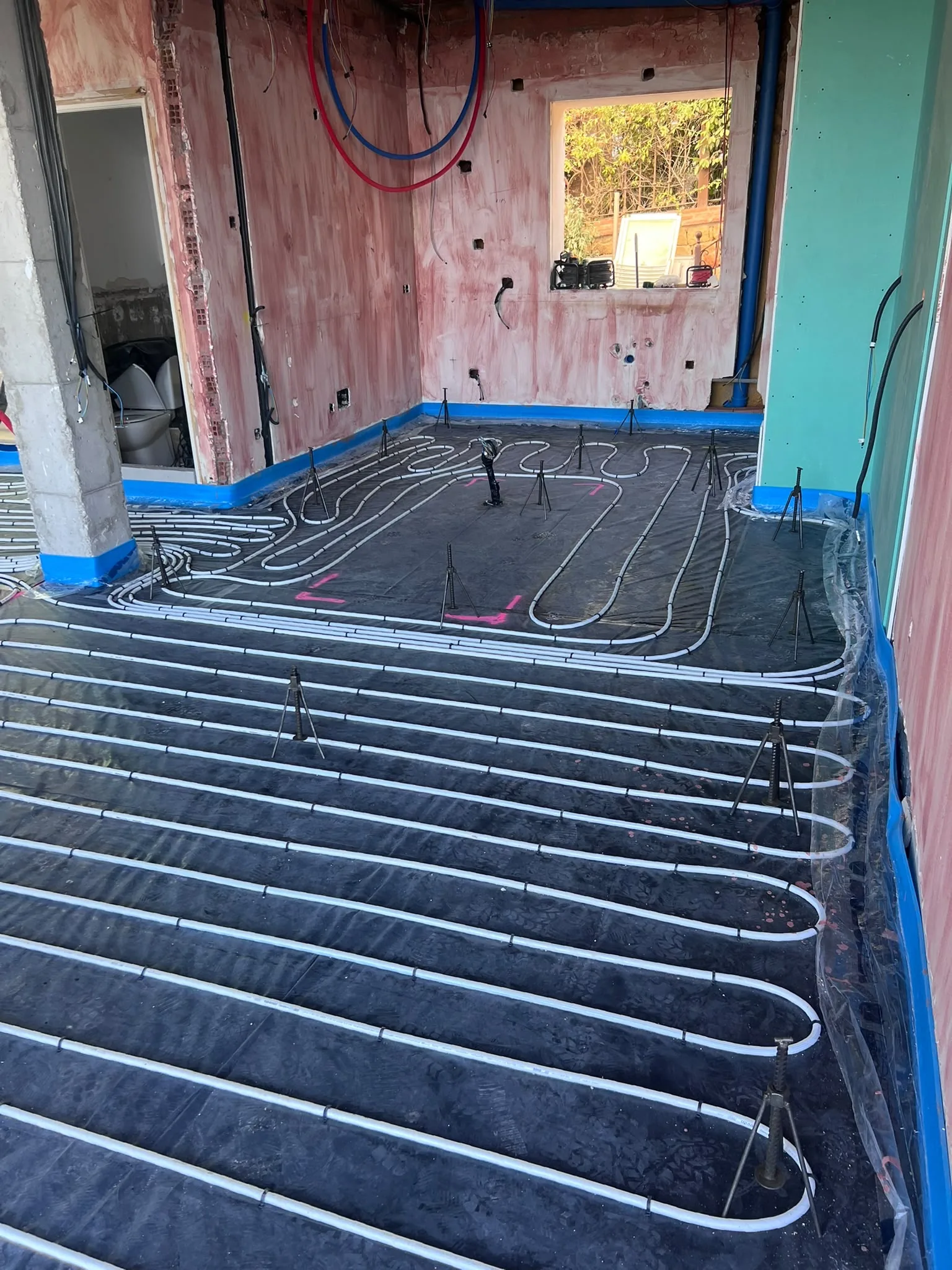 Water-based underfloor heating installation in Marbella – project photo 16